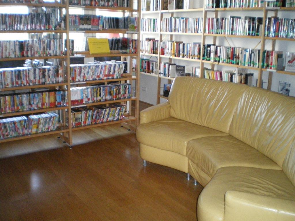 Öffentliche Bibliothek Puchenau
